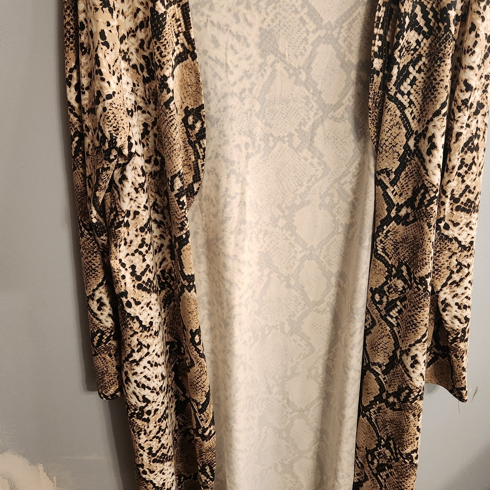🍉Amazon Essentials Animal Print Cardigan